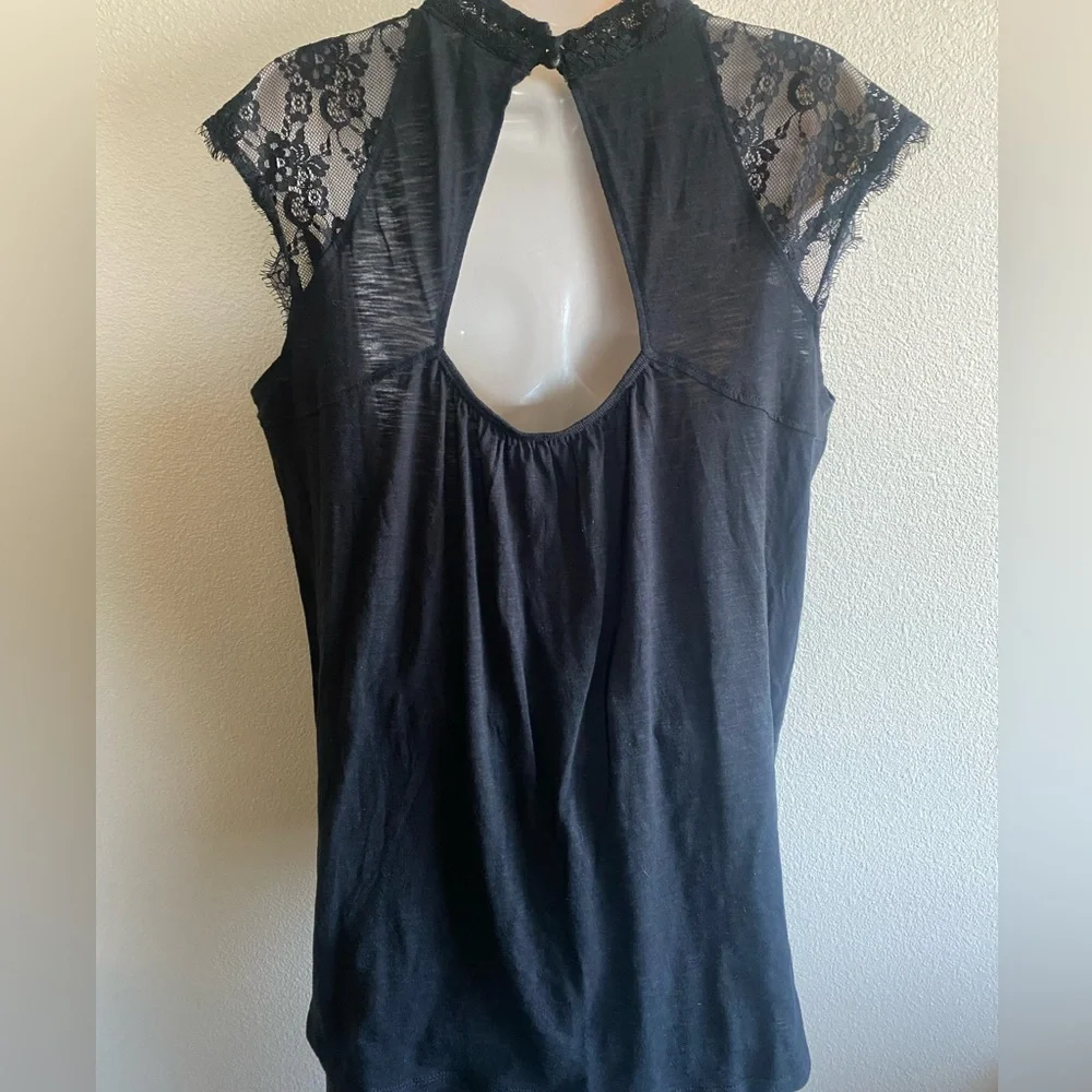 NWOT Disney’s Nightmare Before Christmas black lace hi-lo top - Picture 5 of 11